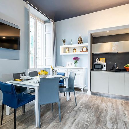 Cherubini Palace Thematic Apartment Firenze Bagian luar foto