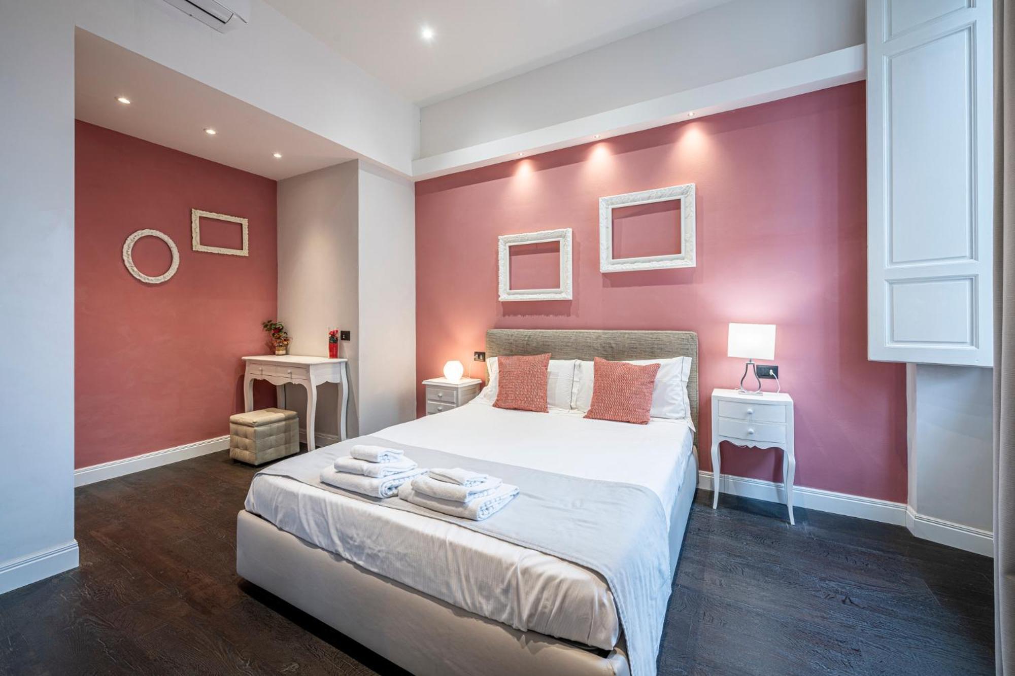 Cherubini Palace Thematic Apartment Firenze Bagian luar foto