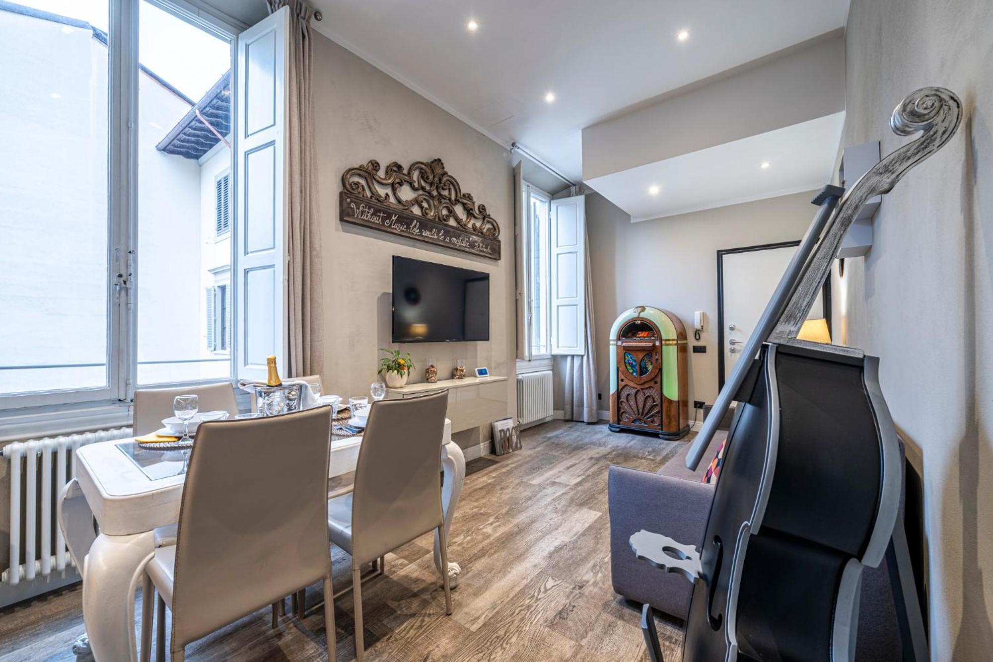 Cherubini Palace Thematic Apartment Firenze Bagian luar foto