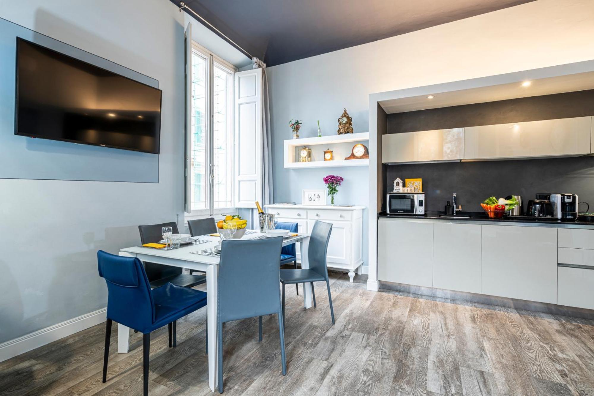 Cherubini Palace Thematic Apartment Firenze Bagian luar foto