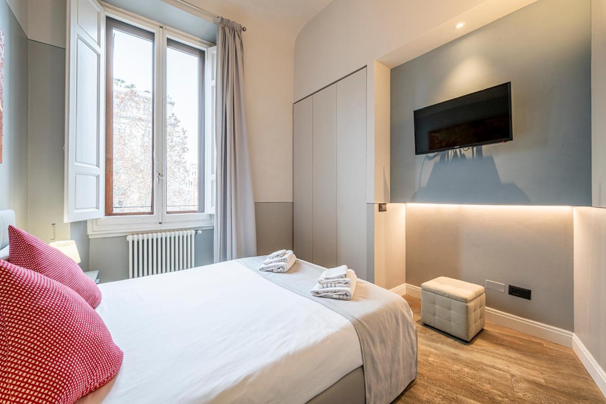 Cherubini Palace Thematic Apartment Firenze Bagian luar foto
