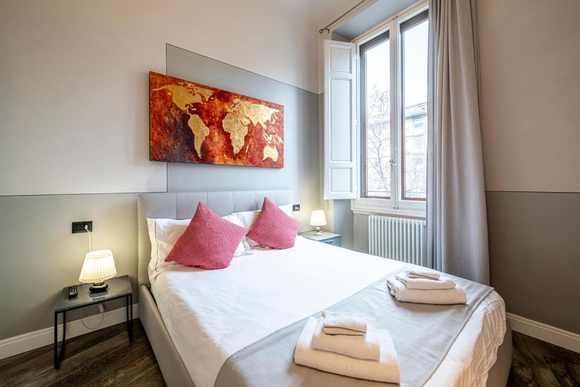 Cherubini Palace Thematic Apartment Firenze Bagian luar foto