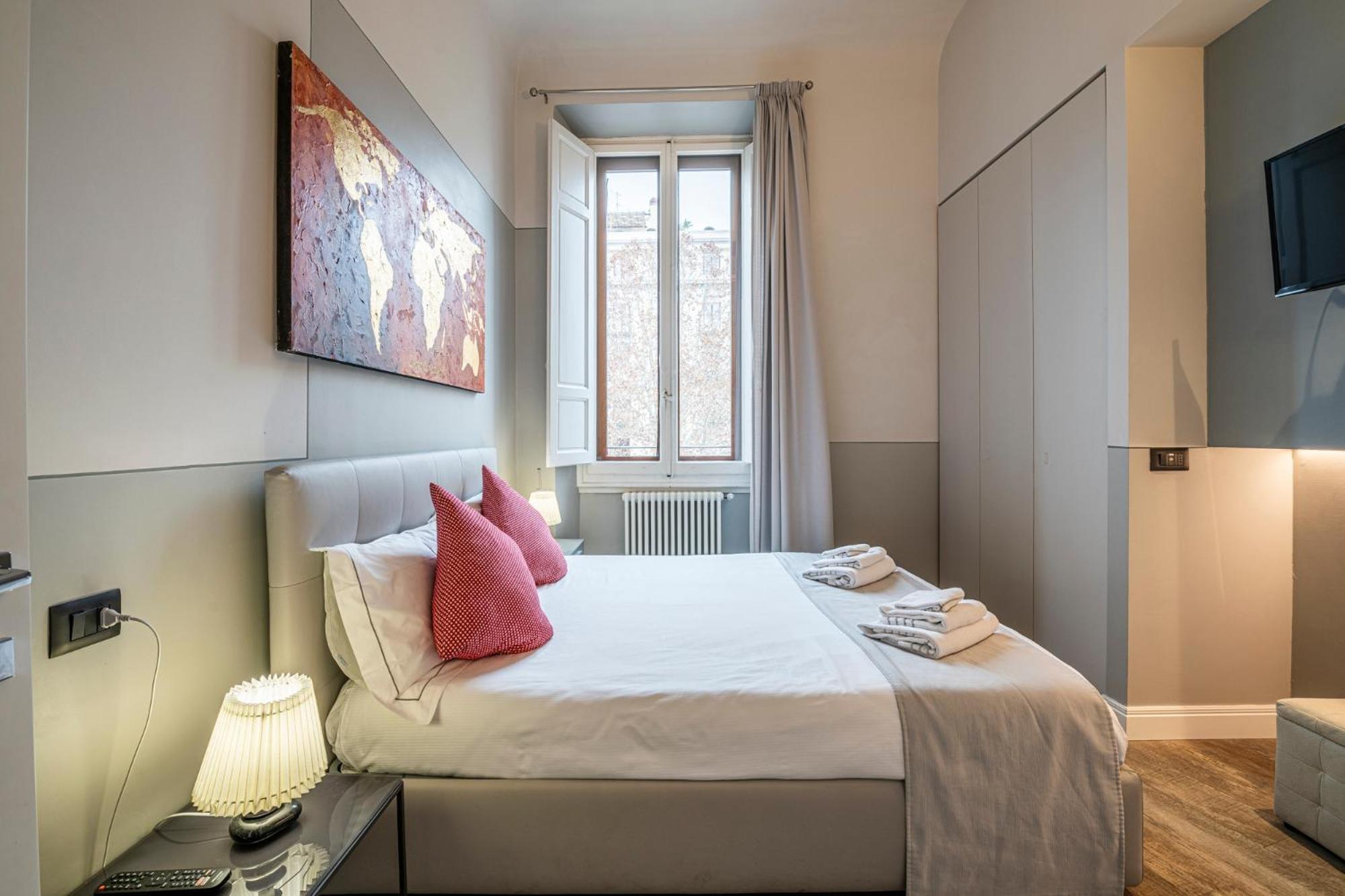 Cherubini Palace Thematic Apartment Firenze Bagian luar foto