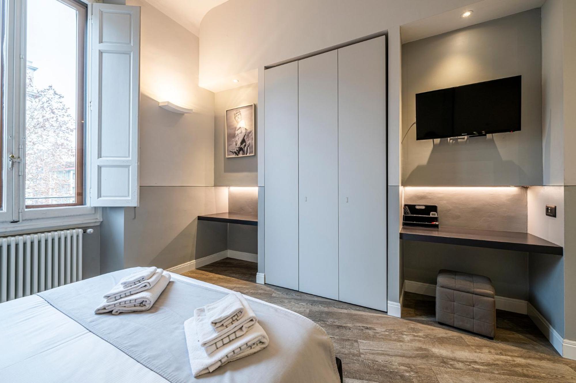 Cherubini Palace Thematic Apartment Firenze Bagian luar foto