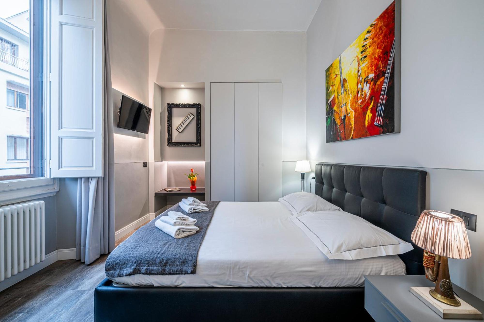 Cherubini Palace Thematic Apartment Firenze Bagian luar foto