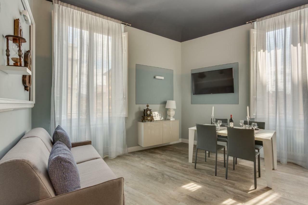 Cherubini Palace Thematic Apartment Firenze Bagian luar foto