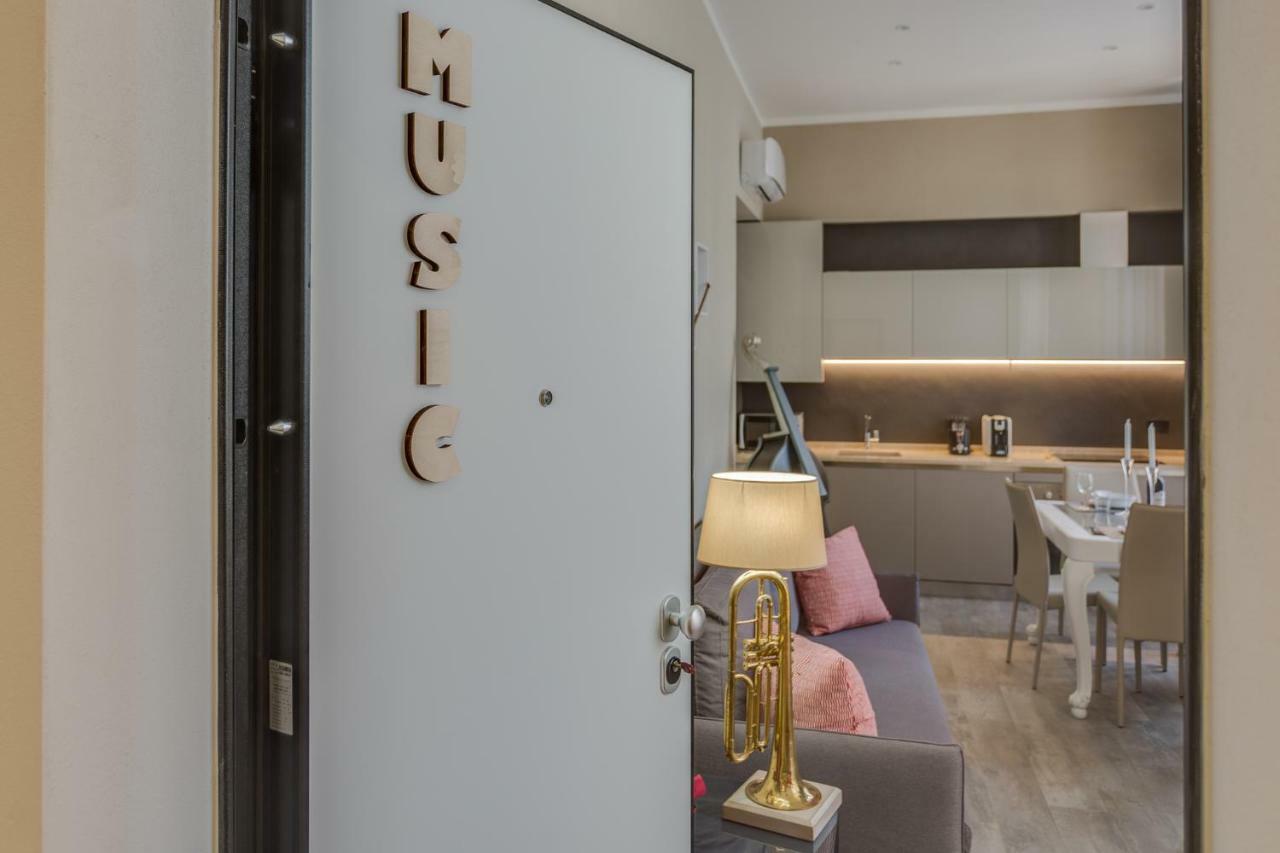 Cherubini Palace Thematic Apartment Firenze Bagian luar foto